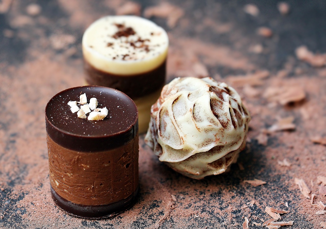 Como fazer chocolate com cacau em pó e só 3 ingredientes