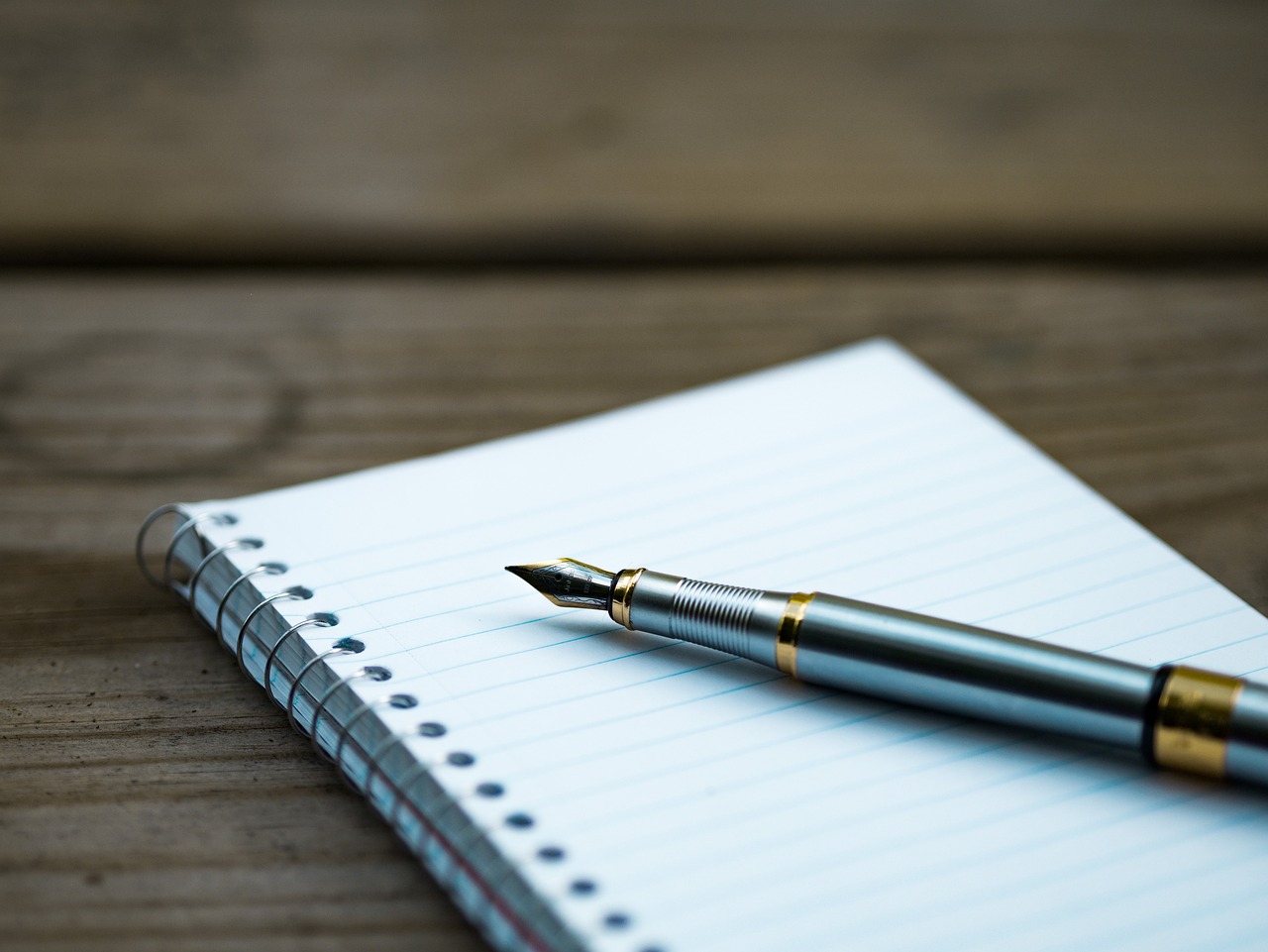 Como fazer envelope com folha de caderno rápido e fácil